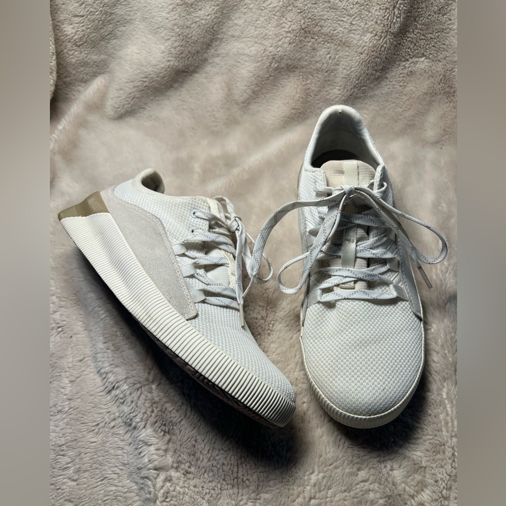 Sorel Women's Out 'N About Plus Lace sneakers Size 8.5